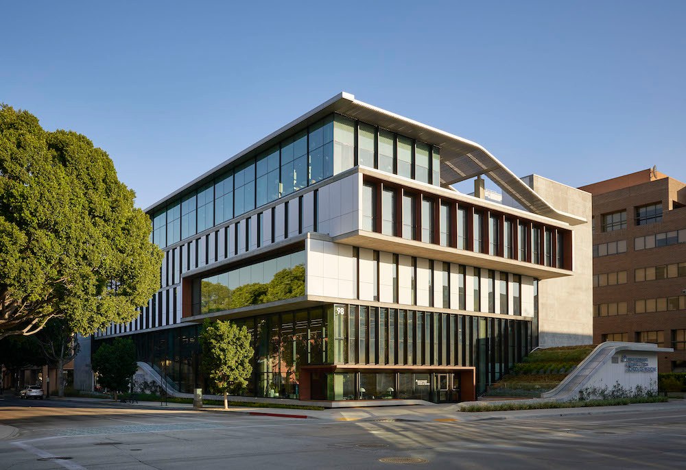 Building at the Kaiser Permanente Bernard J Tyson School of Medicine campus