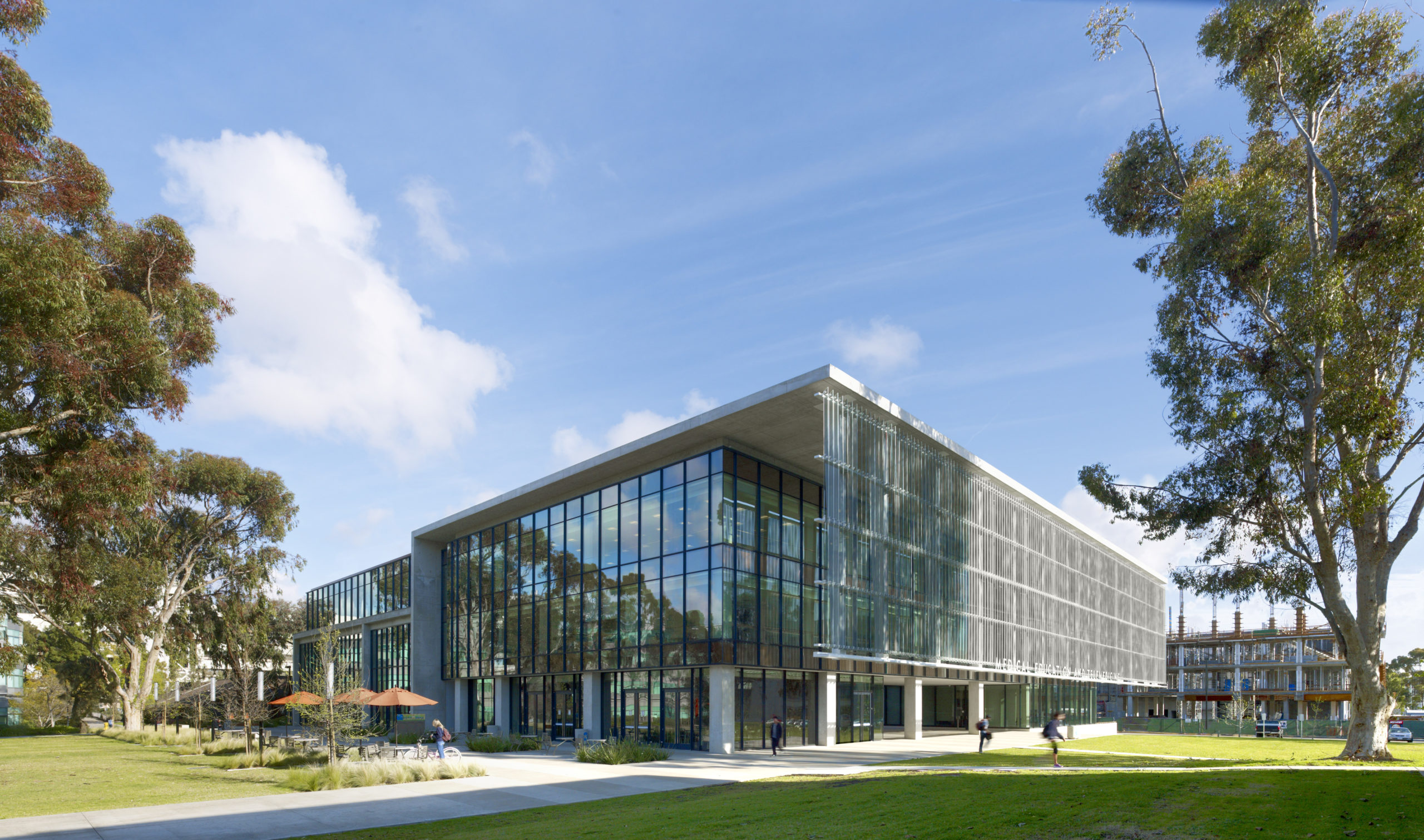 View of a building on campus at UC San Diego School of Medicine